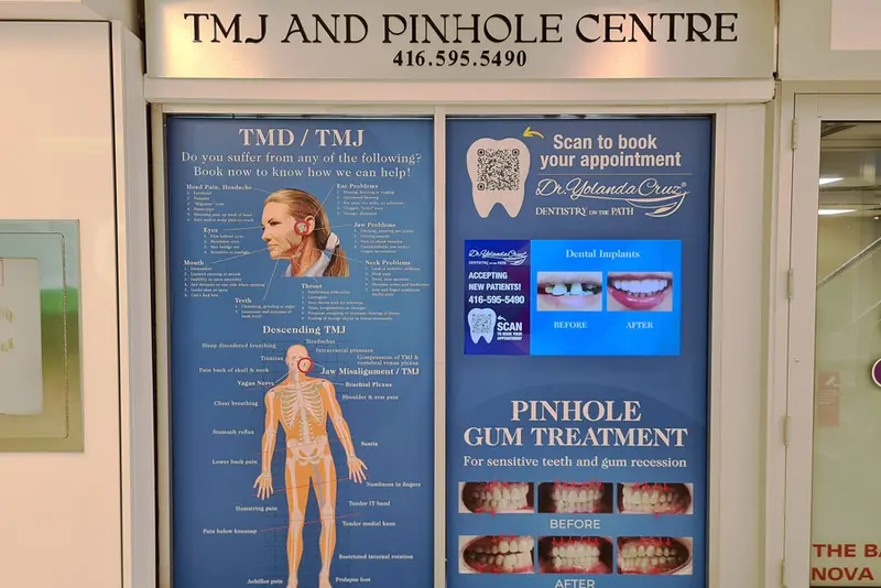 390 Bay Street entrance to Dentistry On The Path